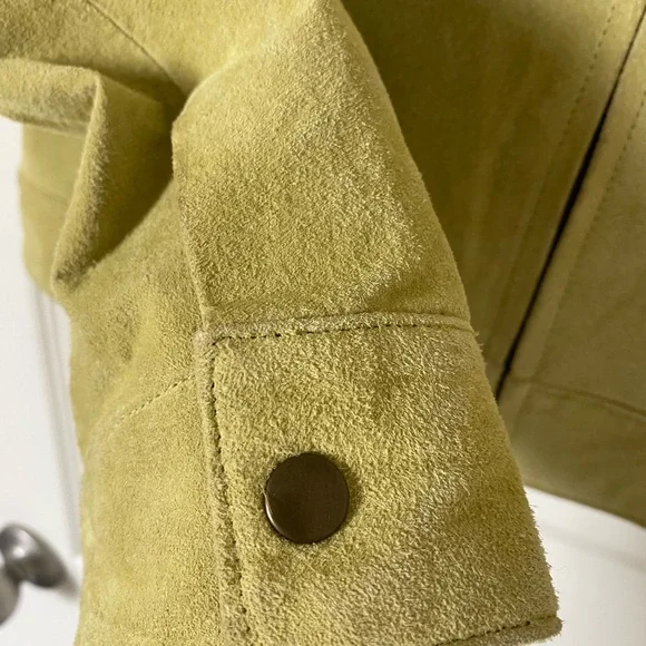 Vintage Olive Green Leather Jacket 🫒